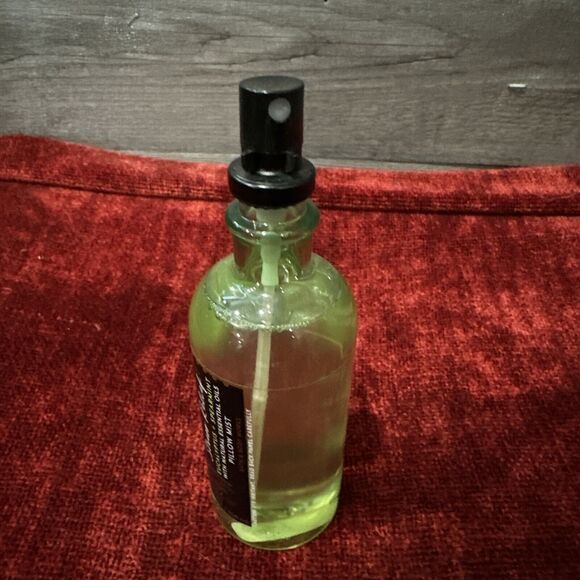 Bath & Body Works Aromatherapy Stress Relief Eucalyptus Spearmint Pillow Mist - Picture 3 of 3